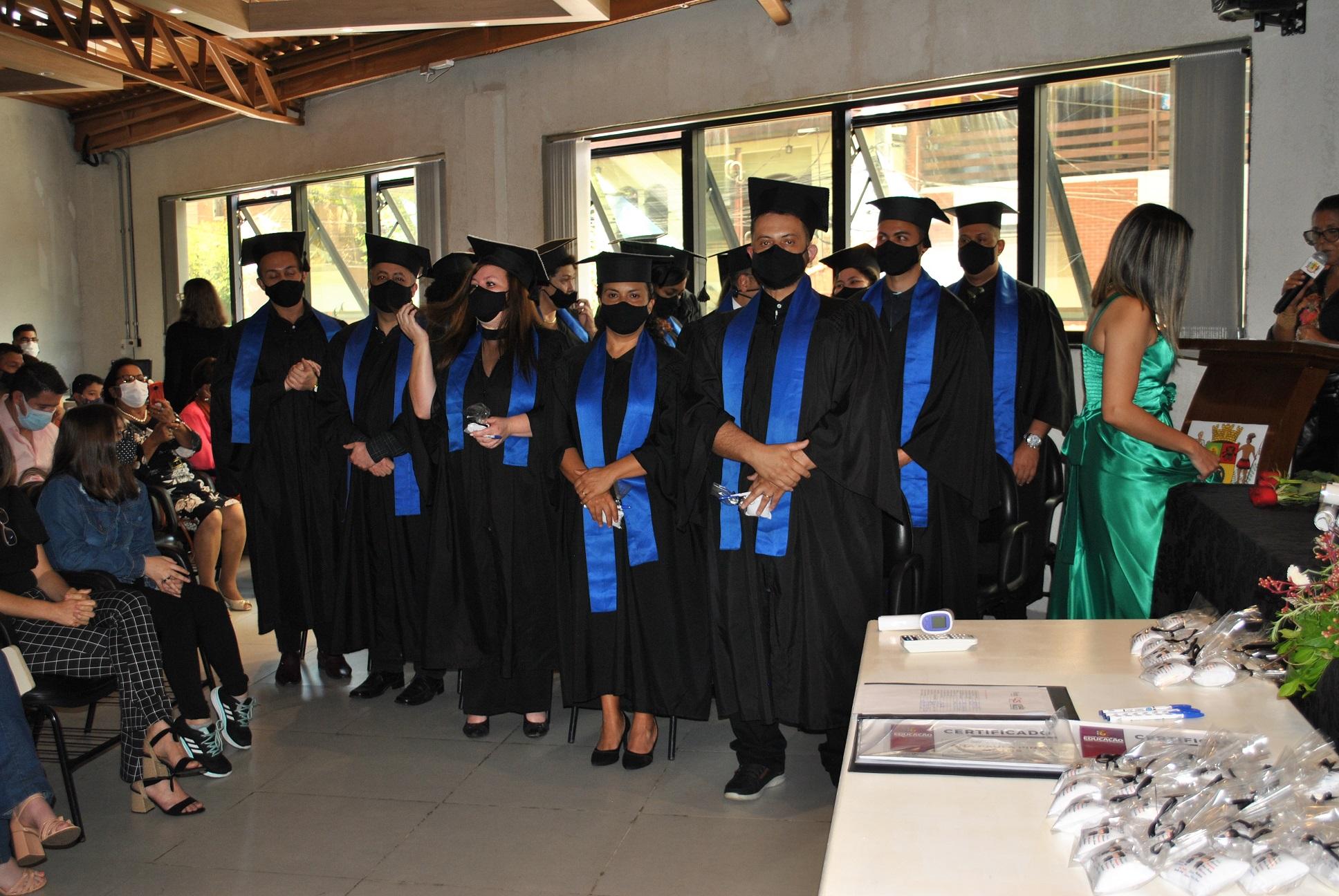 Educação de Itaquá promove formatura da Univesp